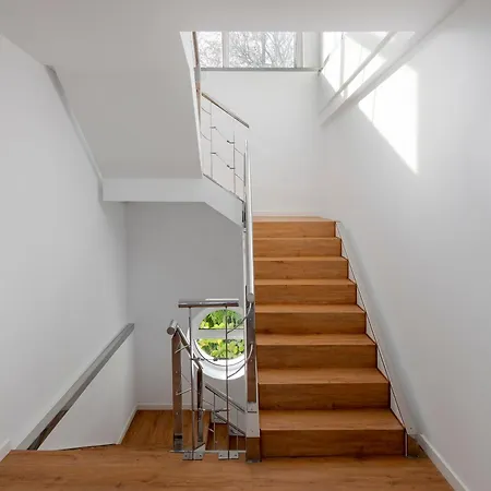 Alaia 圣塞瓦斯蒂安